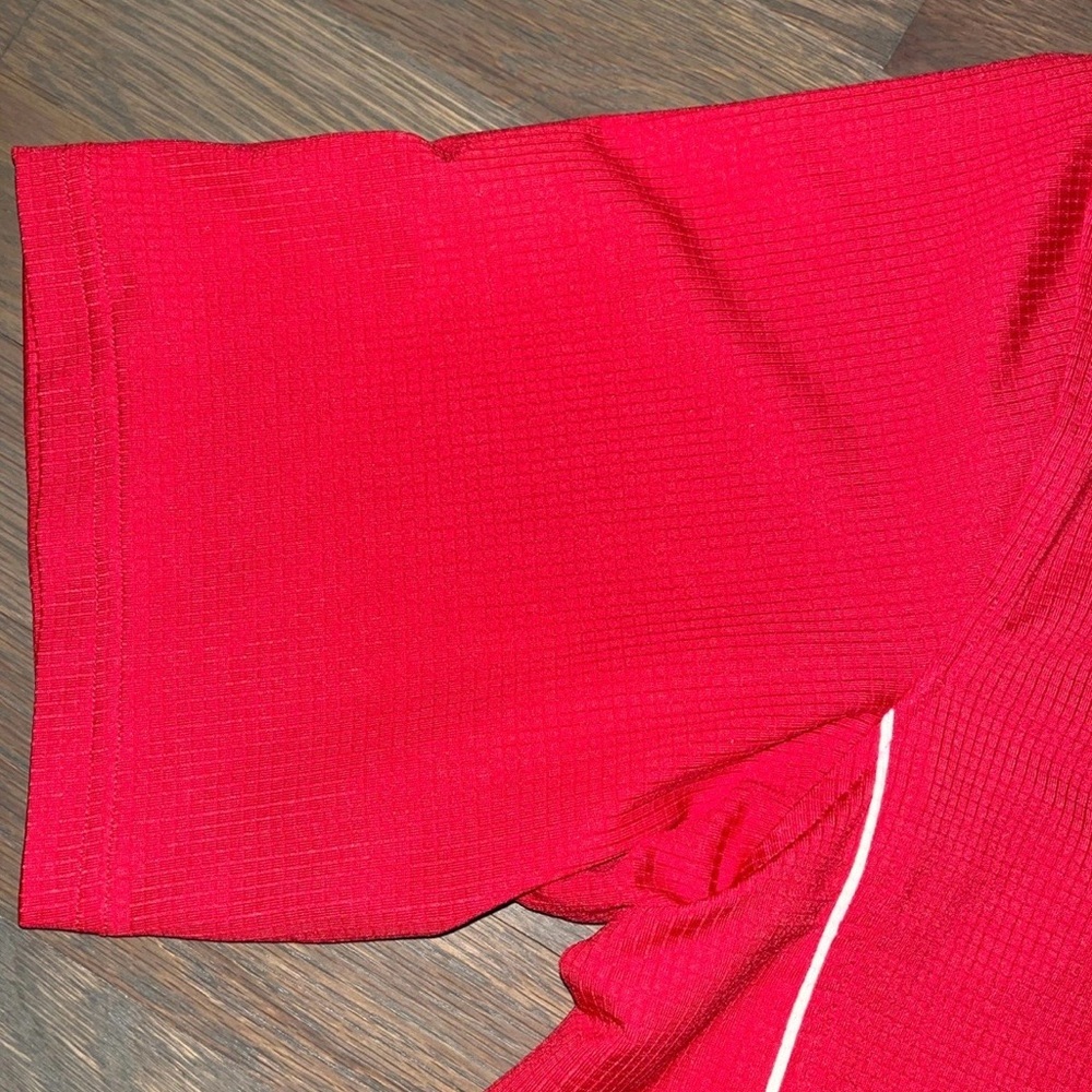 Under Armour Red Button-Front Casual Polo Shirt - Picture 6 of 7